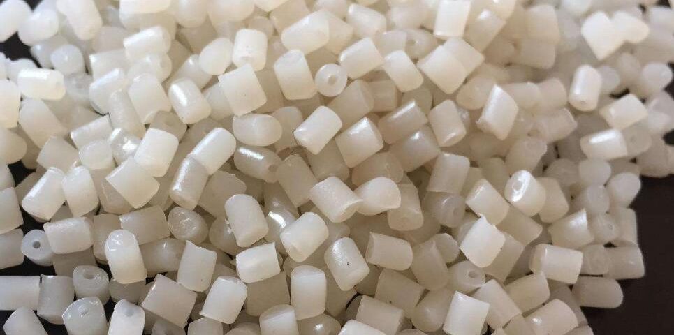 پلی‌آمید 6 چه ویژگی‌های مکانیکی و حرارتی دارد؟